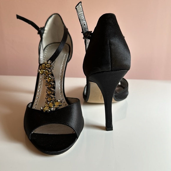 Black open heels - Picture 8 of 9